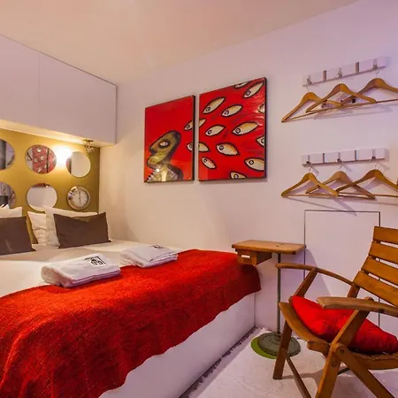 Old Stables Chiado * Лісабон